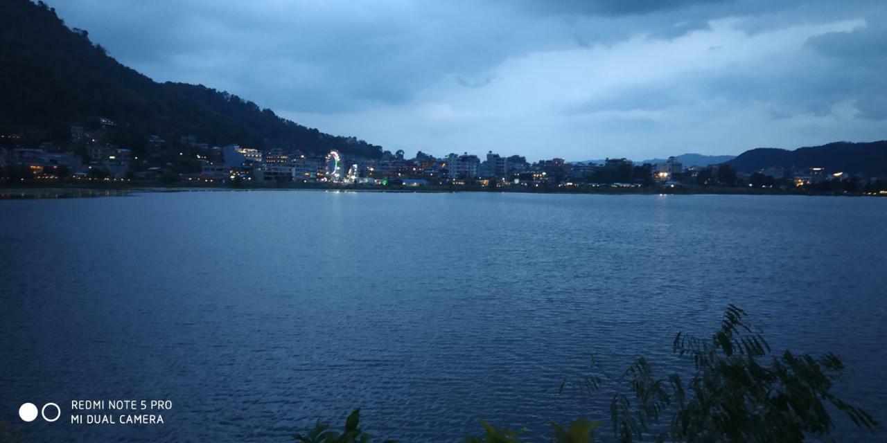 Bishnu Homestay Покхара Экстерьер фото